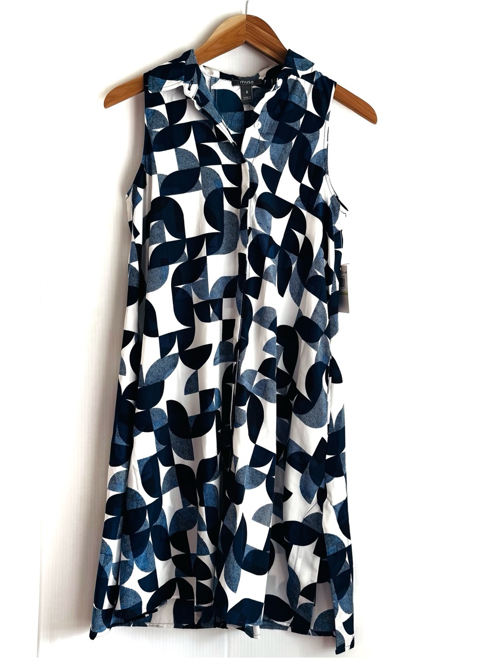 Muse Navy Blue and White Geometric Sleeveless Dress NWT